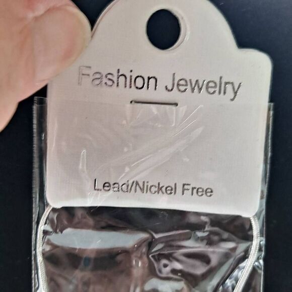 Ladies Star Necklace - Picture 7 of 7